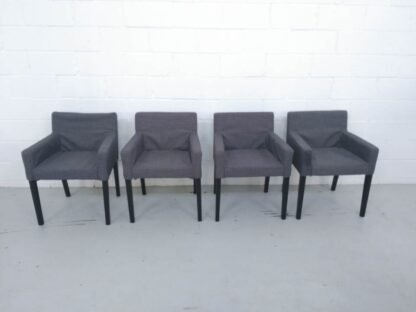 Silla de patas de madera negra y asiento tapizado gris asisi003