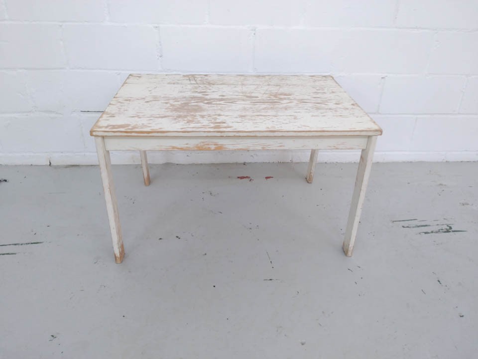 Mesa de madera blanca envejecida - Prop Art