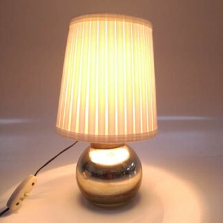 lámpara mesa pequeña Ilume001