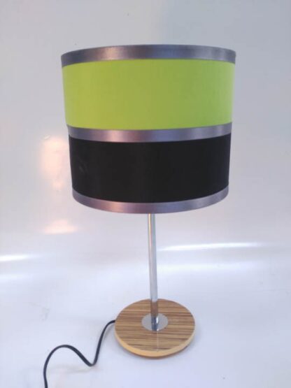 lámpara mesa negro y verde ilume027