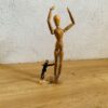 Muñeco articulado pequeño - Imagen 2