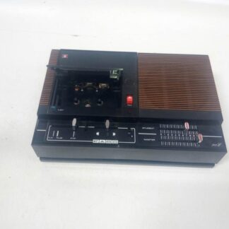 Radio vintage negra y madera cinta cassette