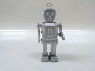 Robot metal plata