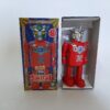 Robot laton rojo