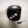 Dado negro grande - Imagen 2