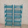 Soporte metal azul cestos rejilla con ruedas