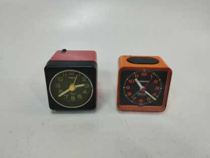 Relojes cuadrados y rectangulares variados - Imagen 3