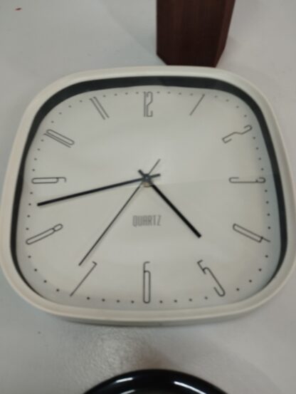 Reloj pared cuadrado blanco - Imagen 2