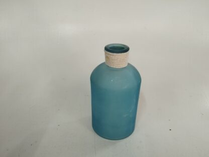 Jarrón cristal verde cuello cuerda