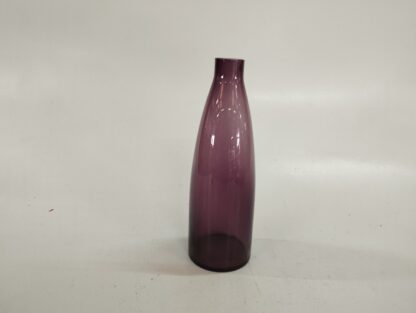 Jarrón cristal morado forma botella
