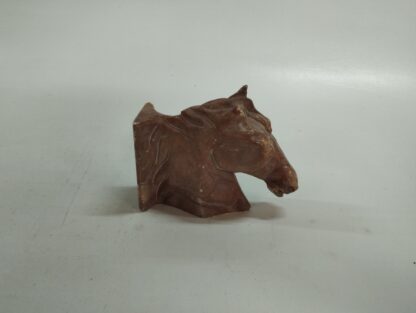 Sujeta libros cabeza de caballo