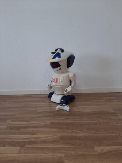 Robot Emilio grande 2 medida  64cm - Imagen 3