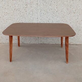Mesa madera comedor bordes redondeados